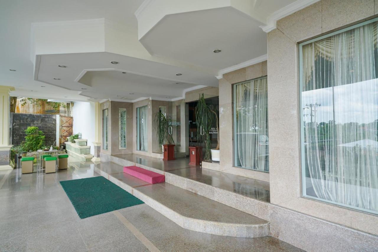 Urbanview By Millenium Hotel Pangkal Pinang Eksteriør bilde